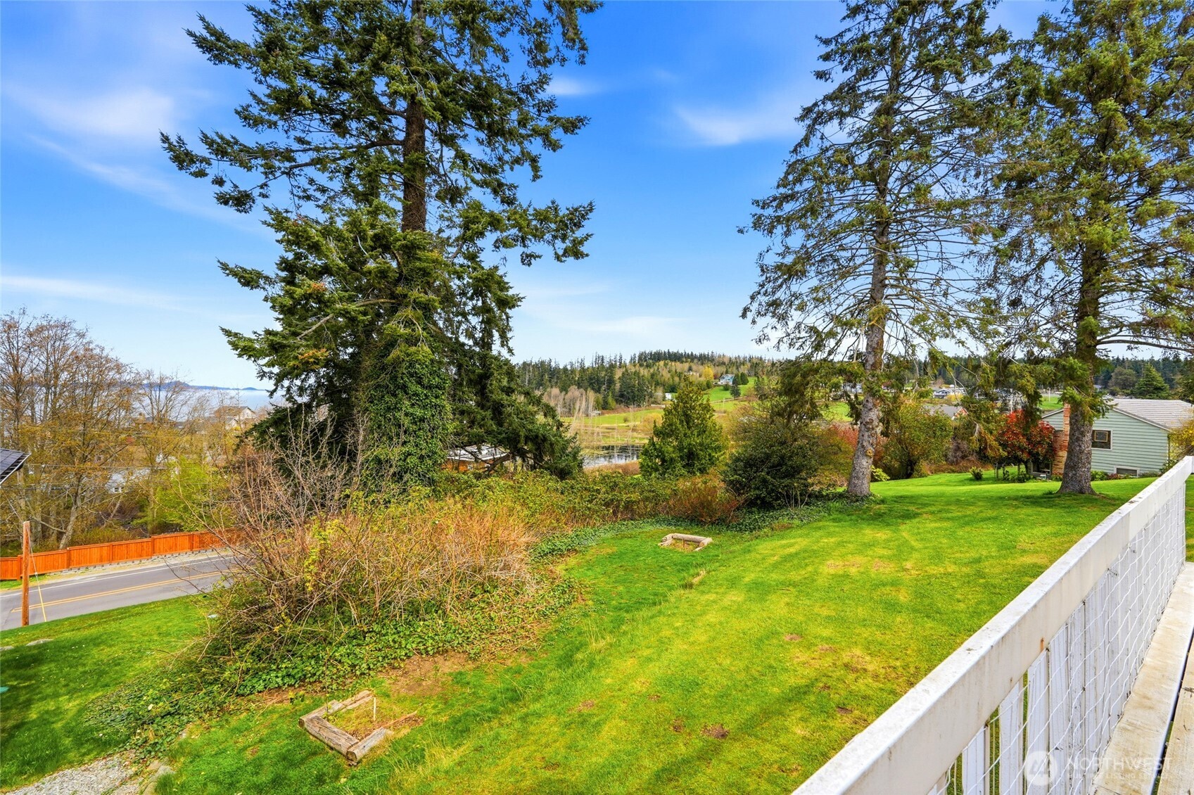 206 E Wall Street , Camano Island, WA 98282