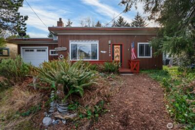 1408 250th Place , Ocean Park, WA 98640