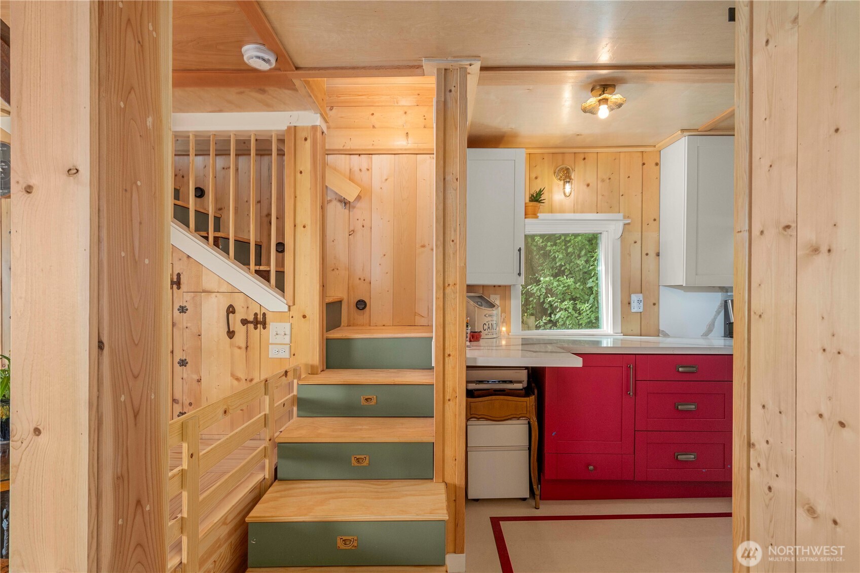 230 S 219th Street , Normandy Park, WA 98198