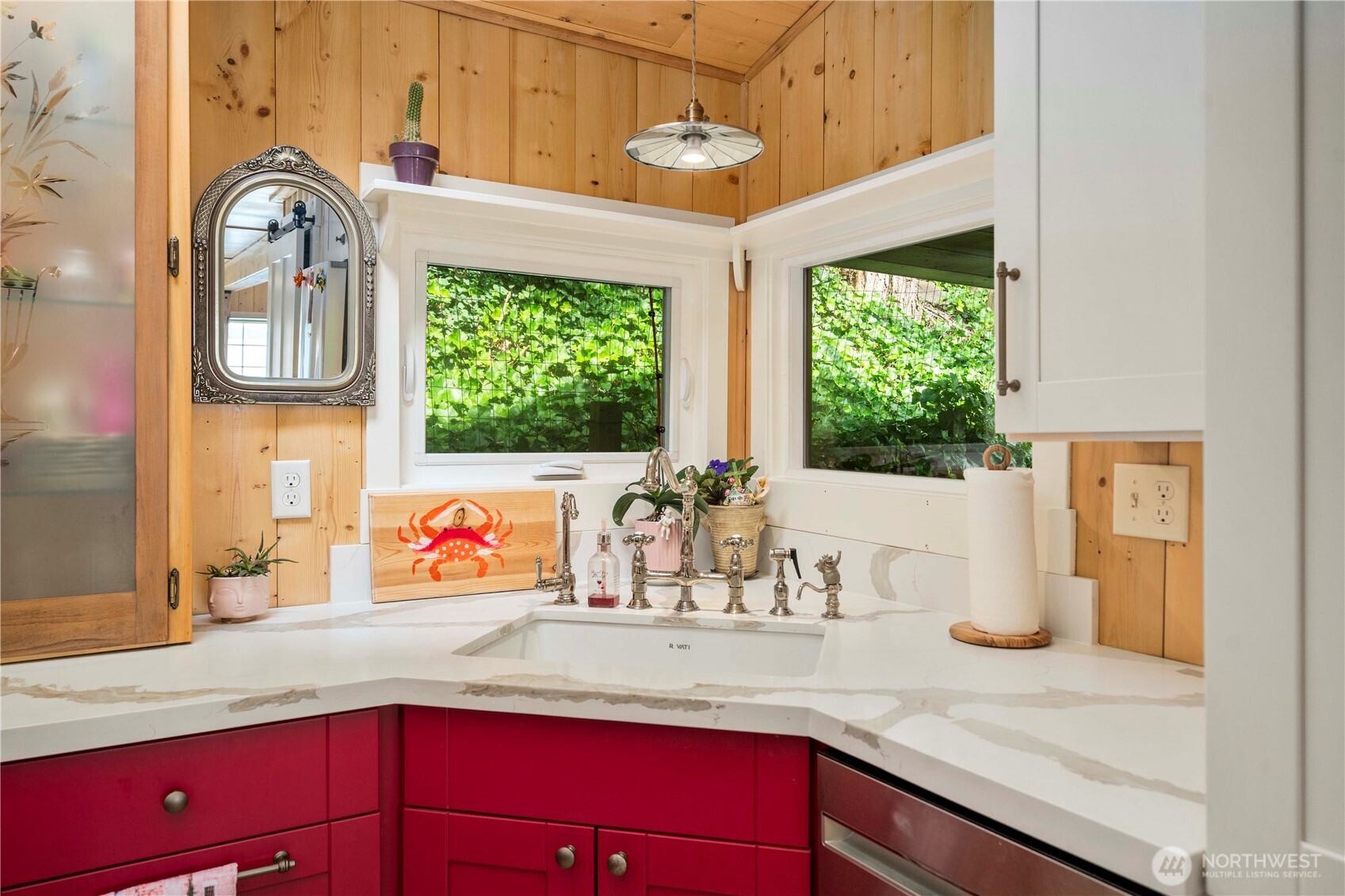 230 S 219th Street , Normandy Park, WA 98198