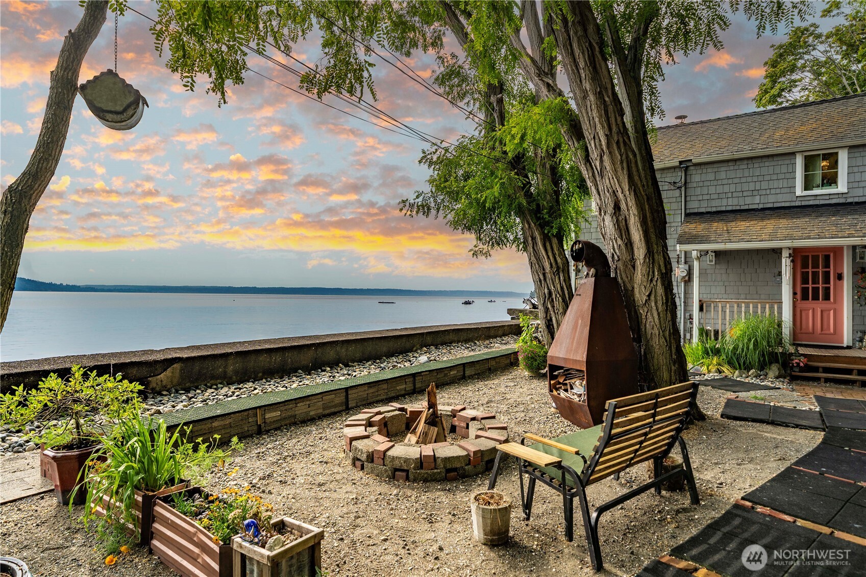 230 S 219th Street , Normandy Park, WA 98198