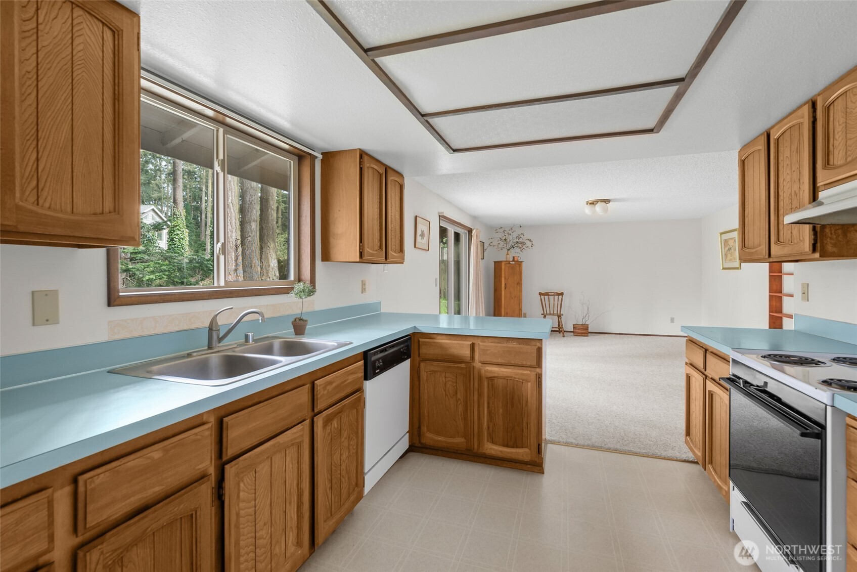 2068 Pine Wood Way , Oak Harbor, WA 98277