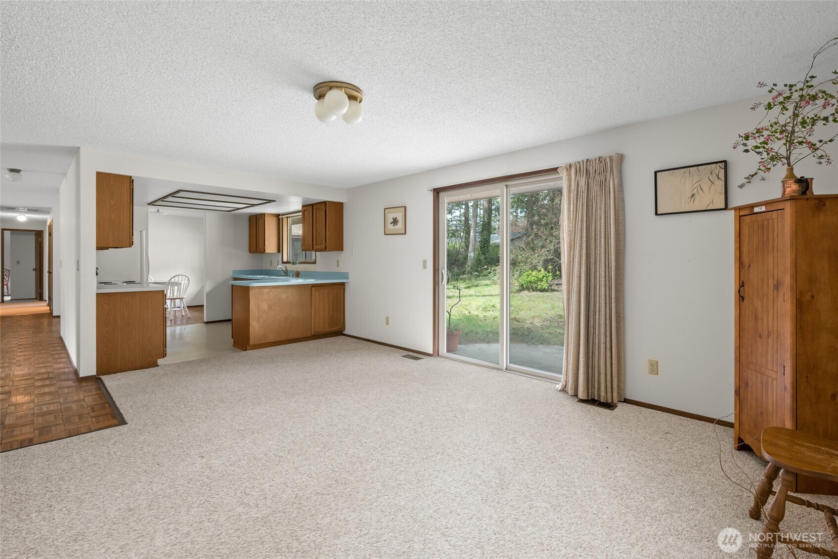 2068 Pine Wood Way , Oak Harbor, WA 98277