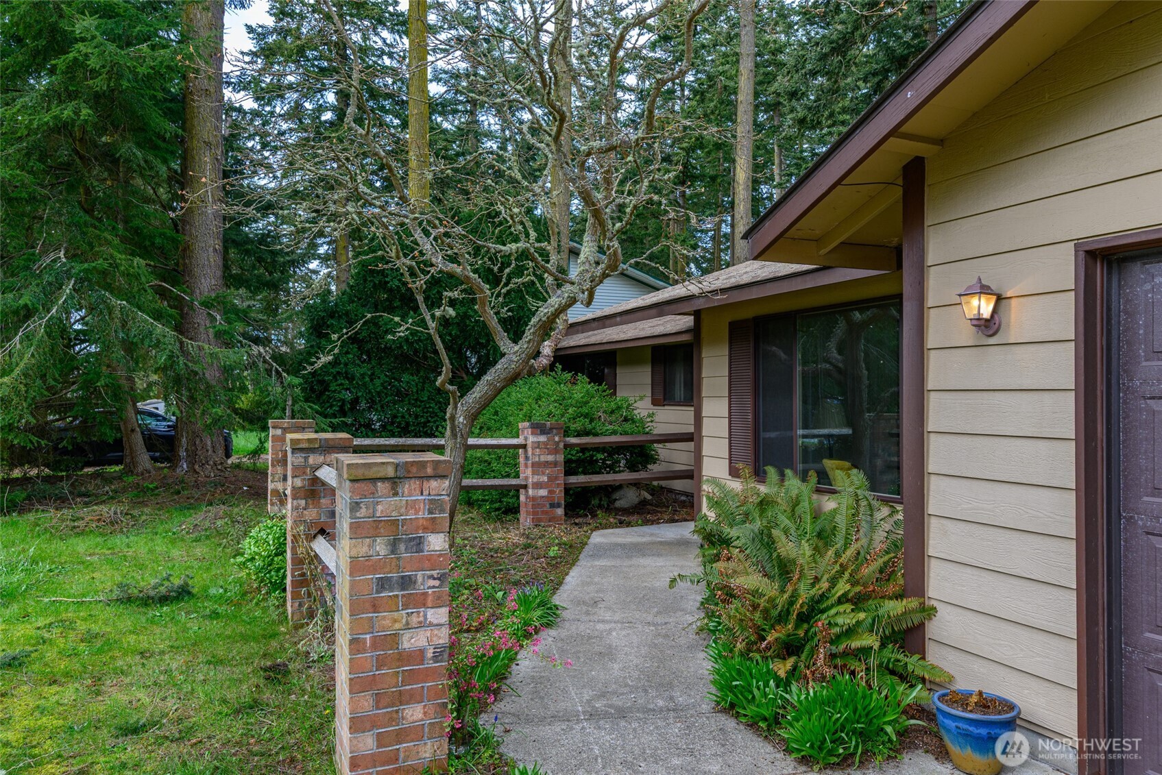 2068 Pine Wood Way , Oak Harbor, WA 98277