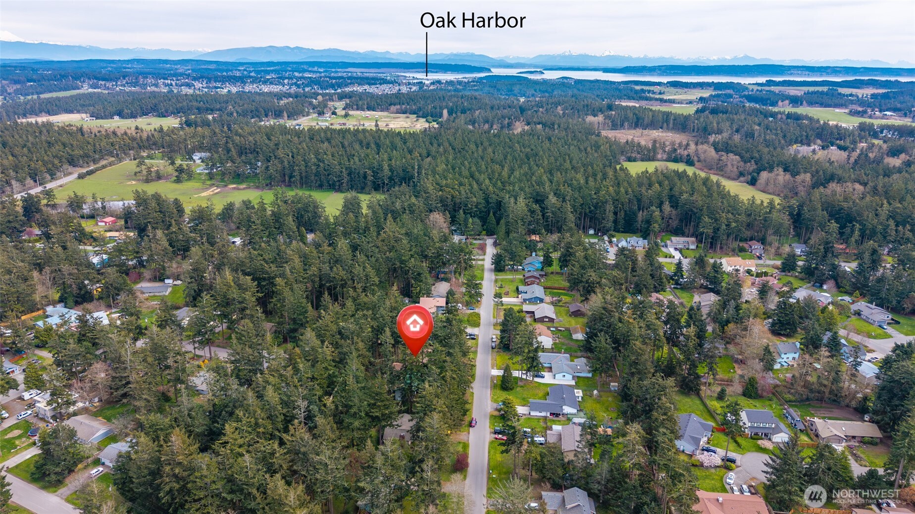 2068 Pine Wood Way , Oak Harbor, WA 98277
