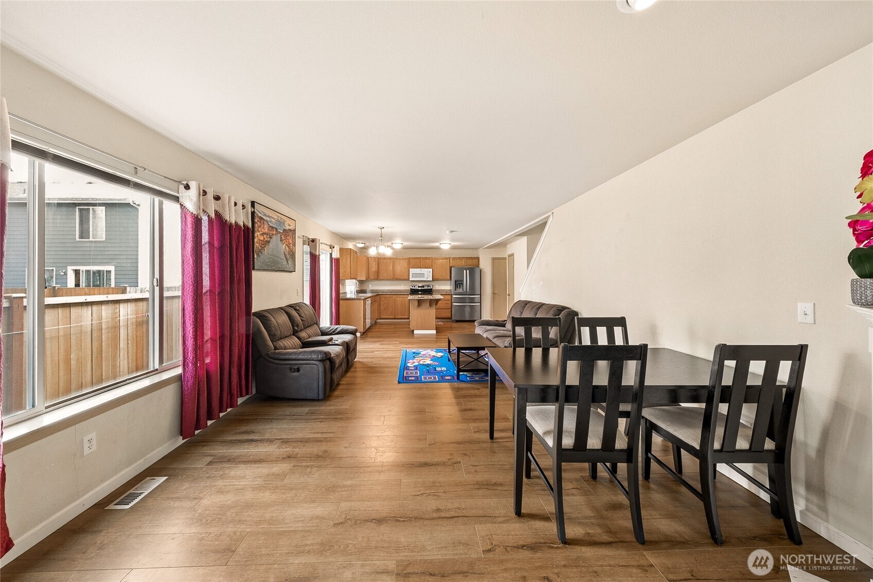 16425 39th Avenue E, Tacoma, WA 98446