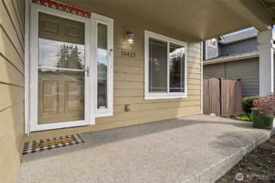 16425 39th Avenue E, Tacoma, WA 98446 - Photo 3