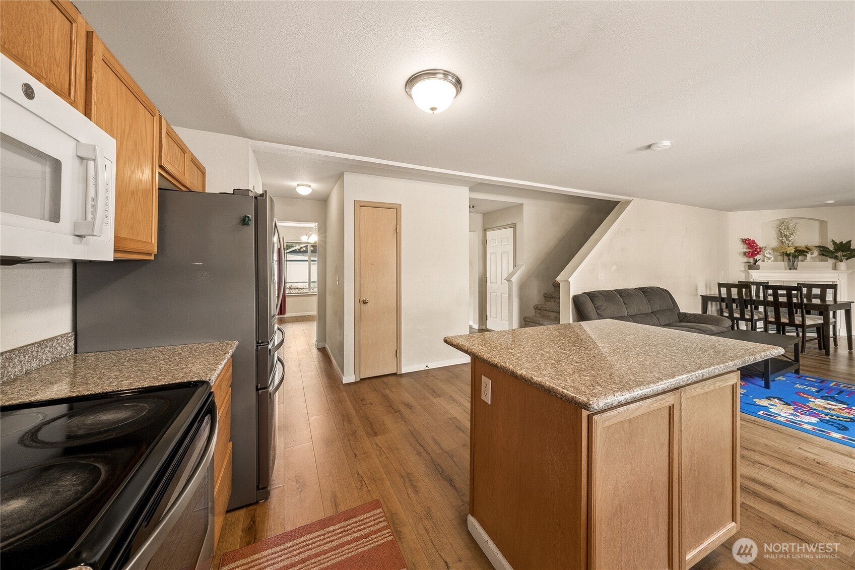 16425 39th Avenue E, Tacoma, WA 98446