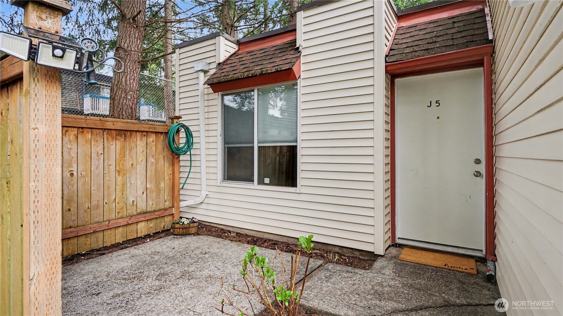 14600 SE 176th Street #J5, Renton, WA 98058