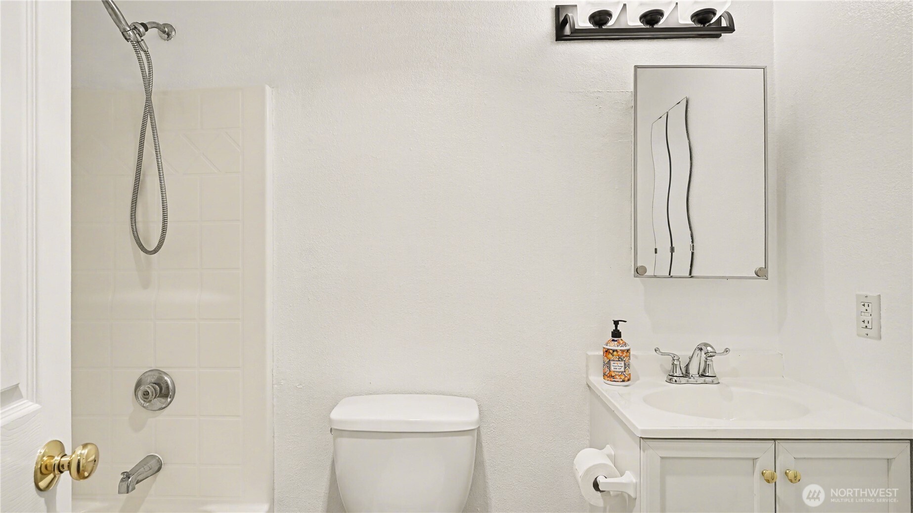 14600 SE 176th Street #J5, Renton, WA 98058