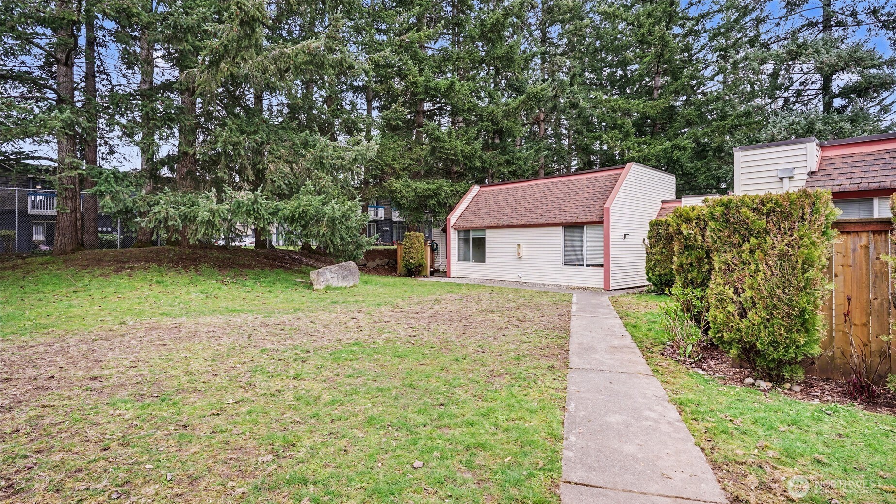 14600 SE 176th Street #J5, Renton, WA 98058