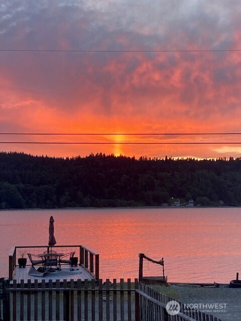 27728 Manzanita Beach Rd SW , Vashon, WA 98070