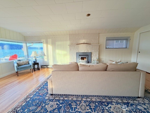 27728 Manzanita Beach Rd SW , Vashon, WA 98070