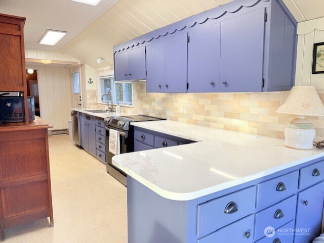 27728 Manzanita Beach Rd SW , Vashon, WA 98070