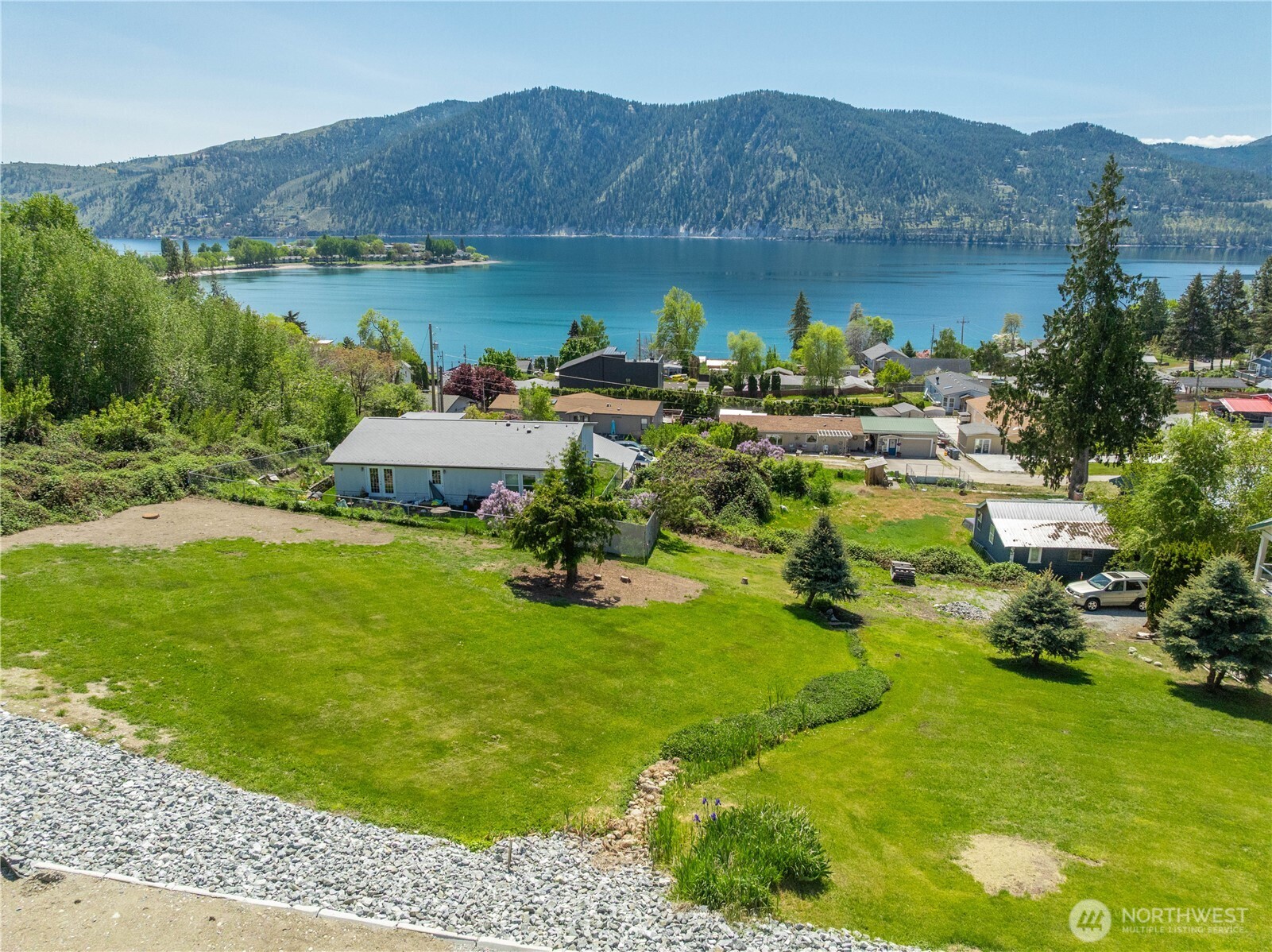 241 Lakeshore Drive , Manson, WA 98831