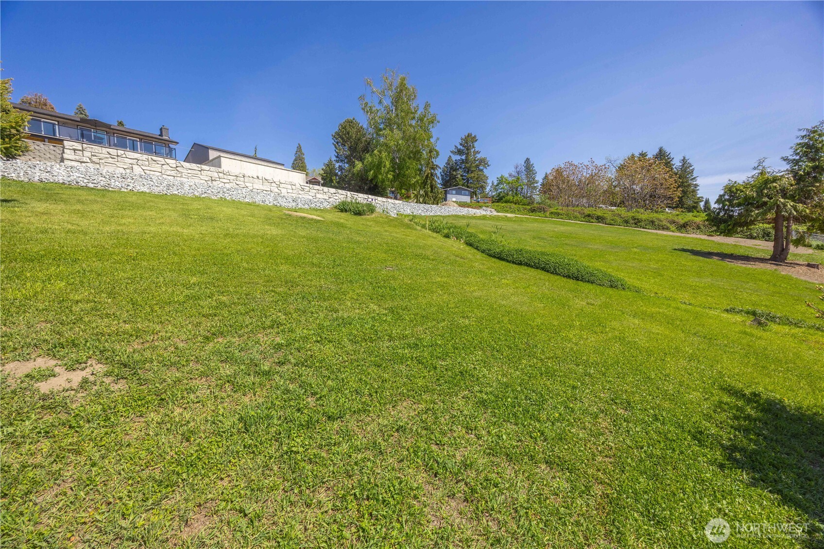 241 Lakeshore Drive , Manson, WA 98831