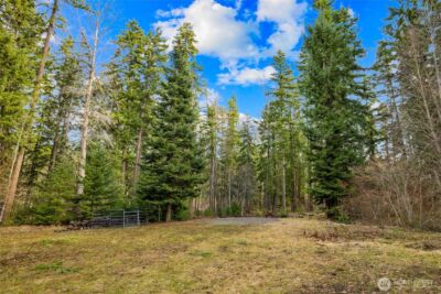 91 Blue Spruce Drive , Easton, WA 98925 - Photo 1