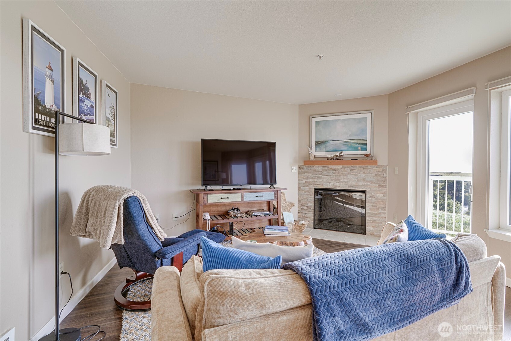 501 Shoreview Drive S #204, Long Beach, WA 98631