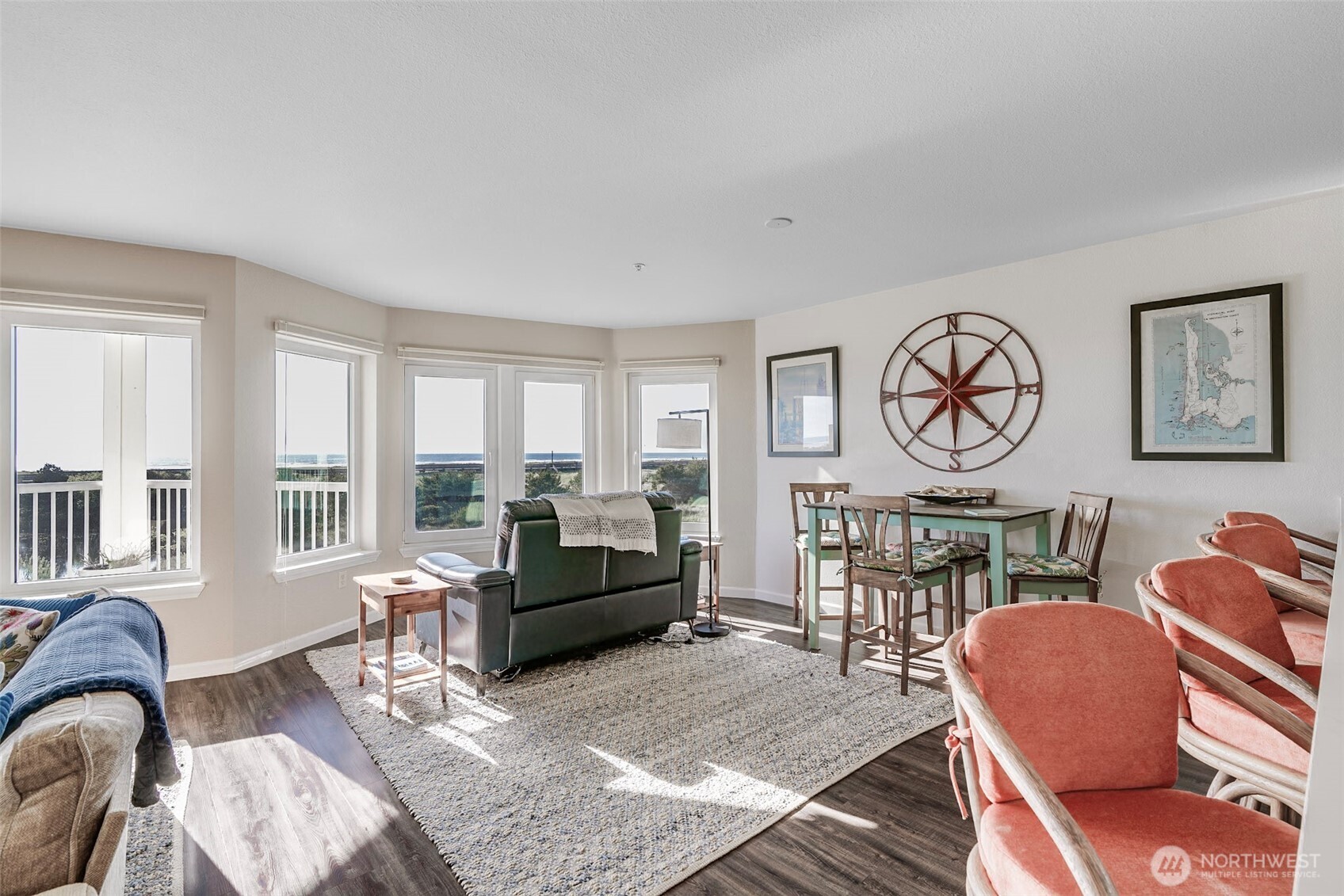 501 Shoreview Drive S #204, Long Beach, WA 98631