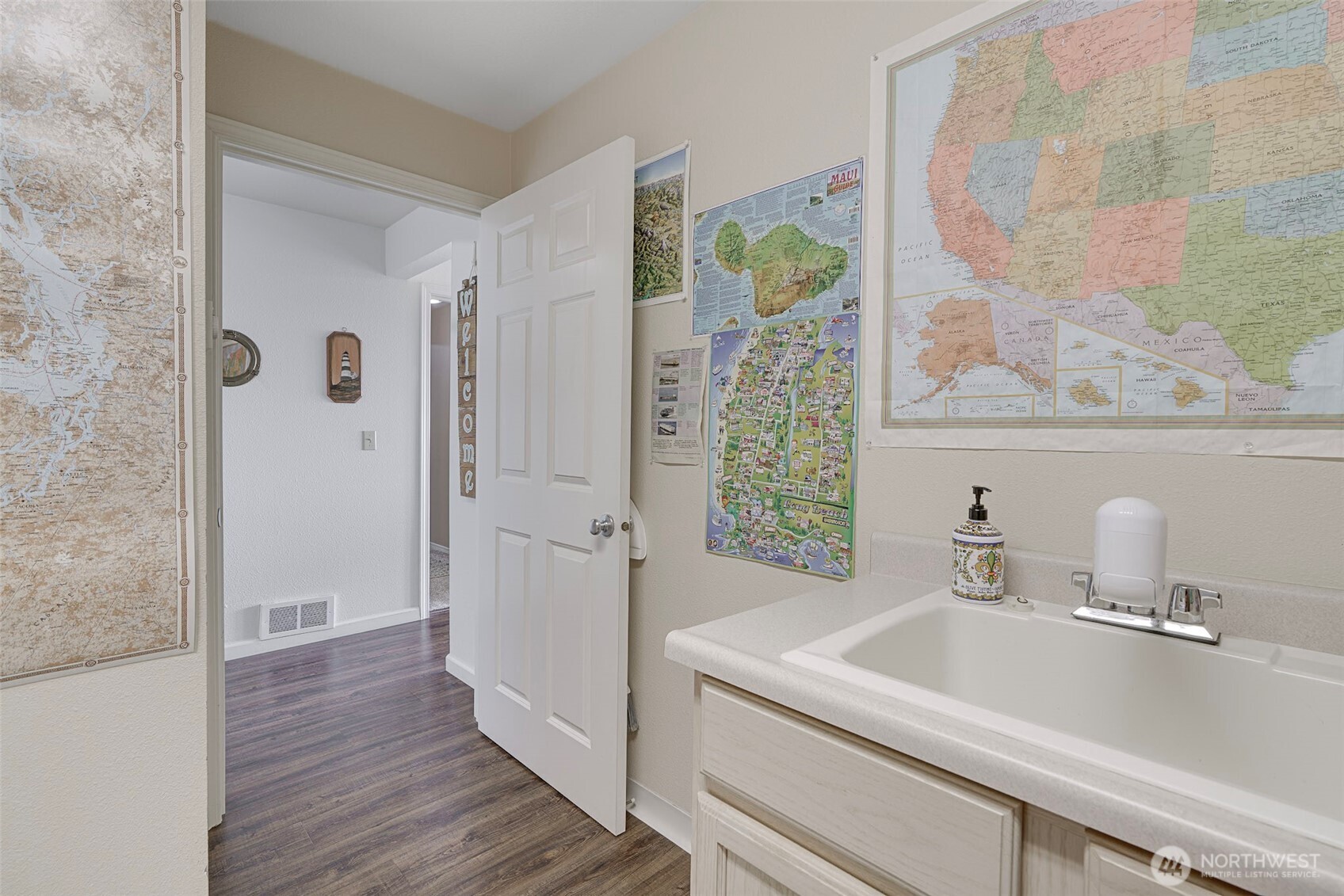 501 Shoreview Drive S #204, Long Beach, WA 98631