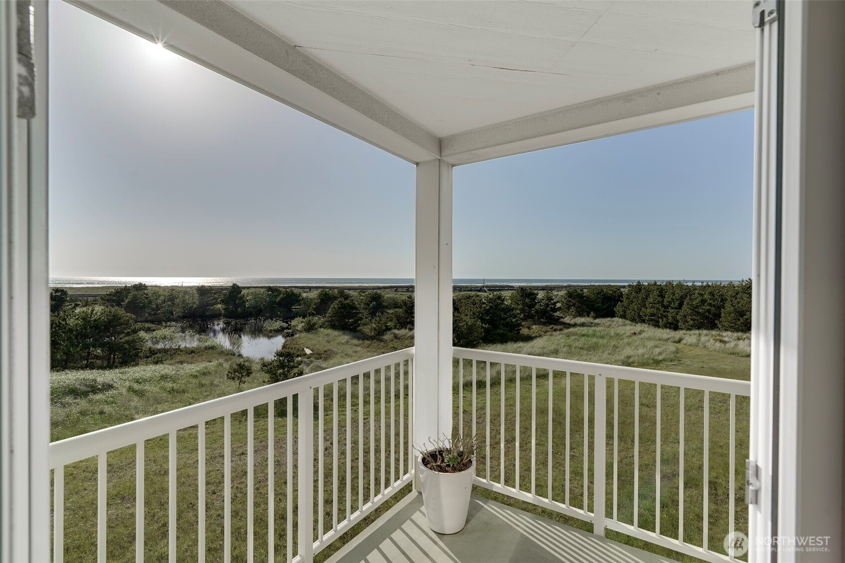 501 Shoreview Drive S #204, Long Beach, WA 98631