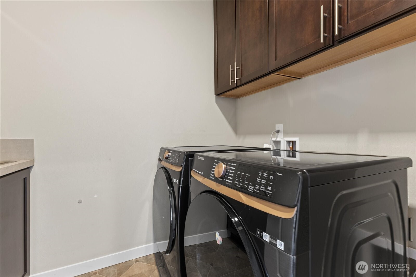 9219 Jacobia Avenue SE, Snoqualmie, WA 98065