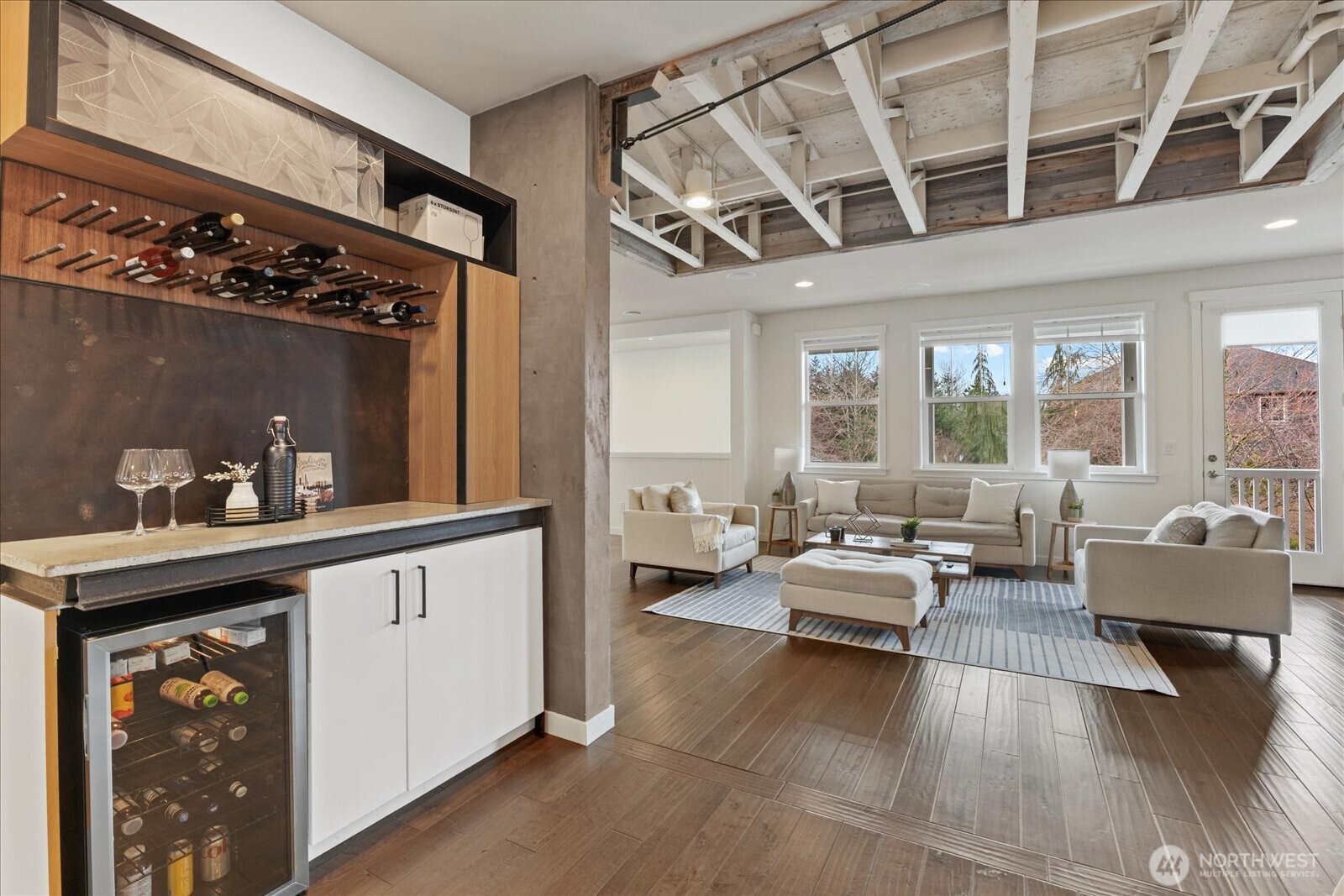 9219 Jacobia Avenue SE, Snoqualmie, WA 98065