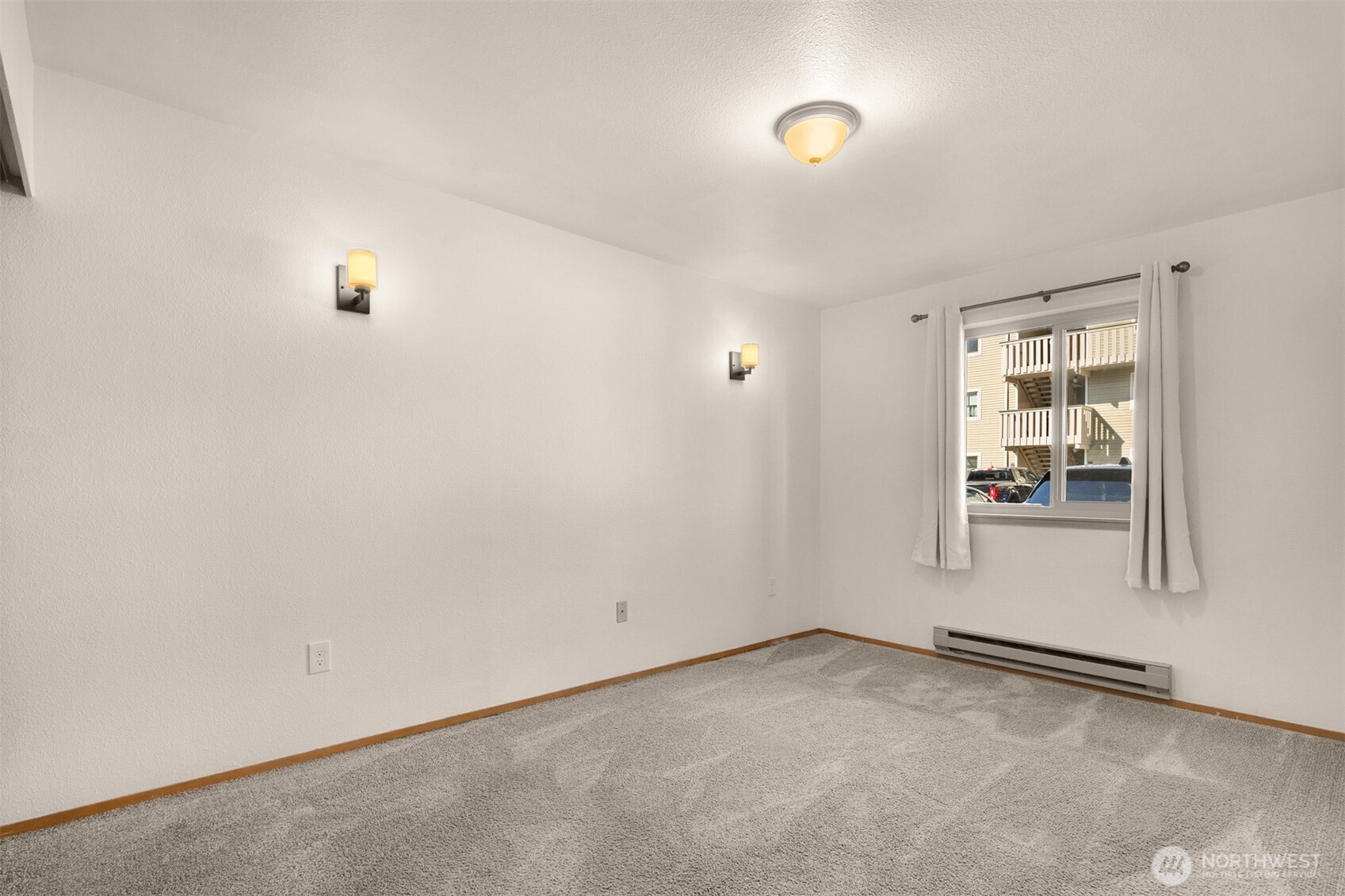 18200 73rd Avenue NE #B103, Kenmore, WA 98028