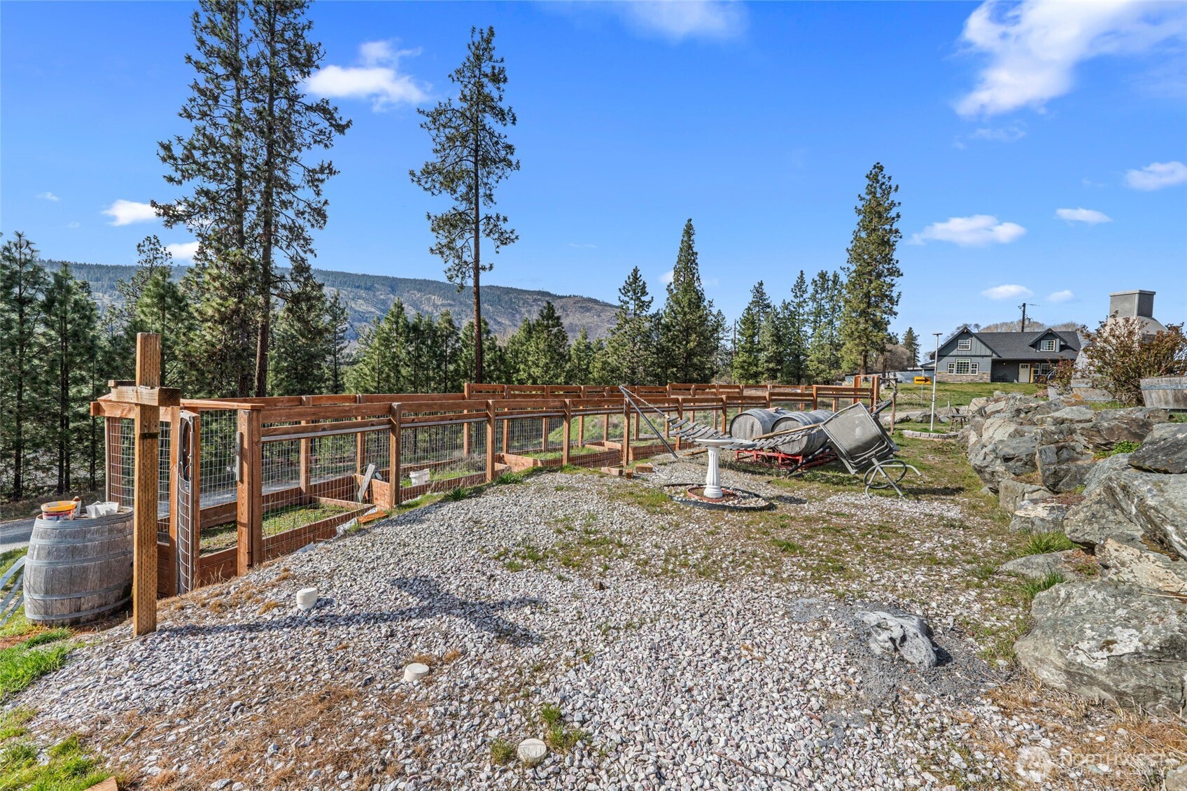 1344 Pine Crest Way , Colville, WA 99141