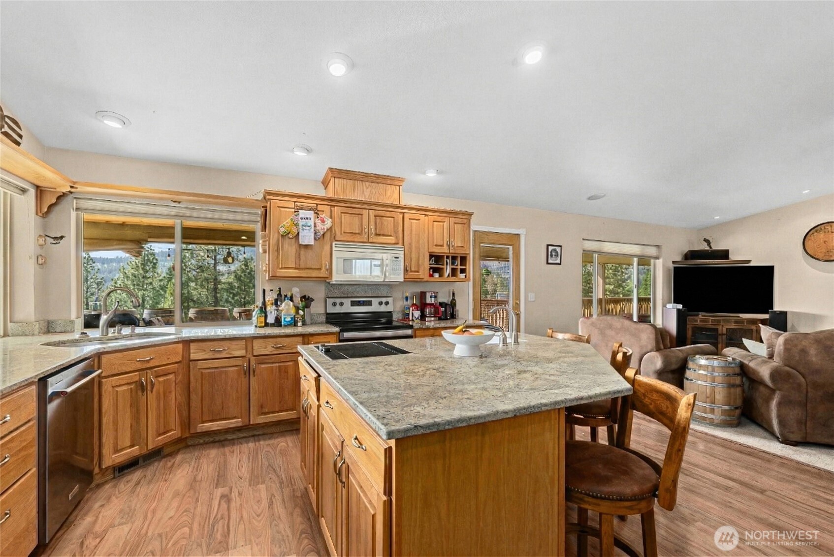 1344 Pine Crest Way , Colville, WA 99141