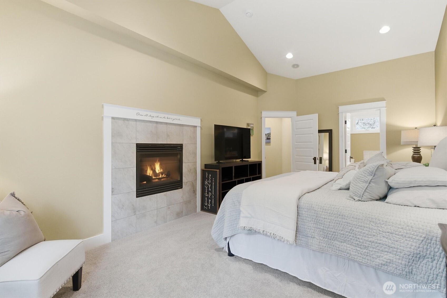 1061 Potlatch Drive , Fox Island, WA 98333