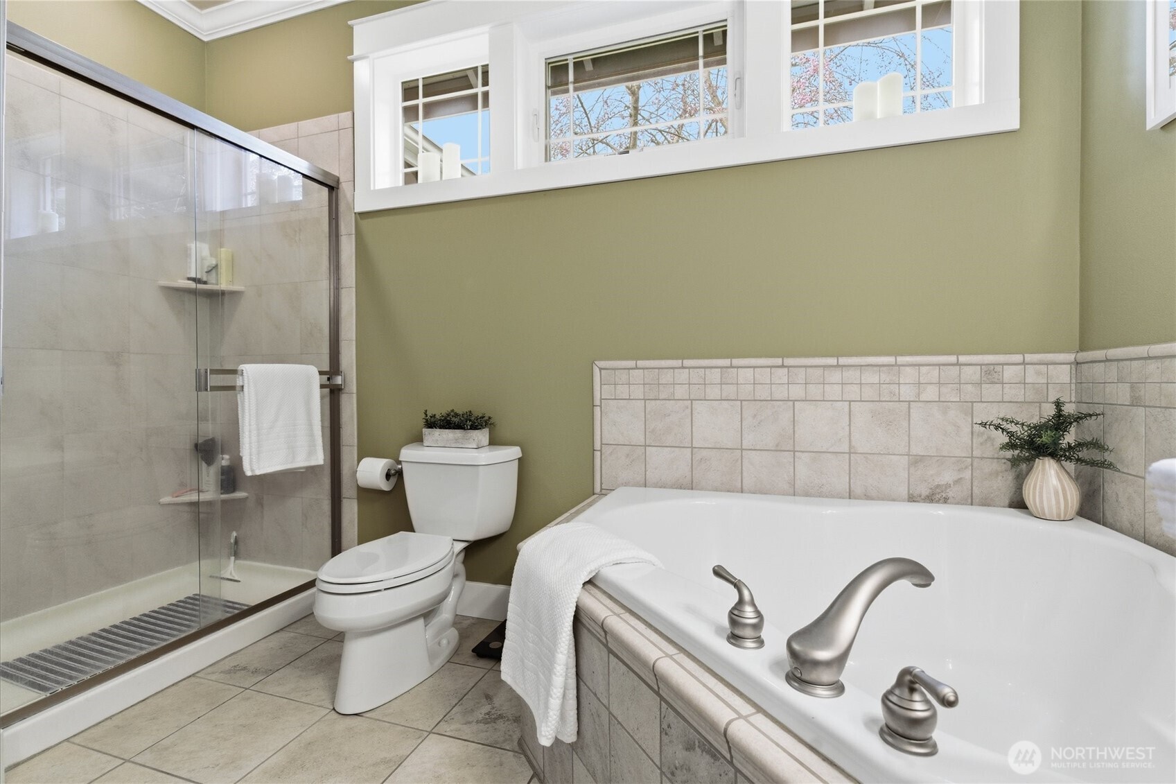 1061 Potlatch Drive , Fox Island, WA 98333