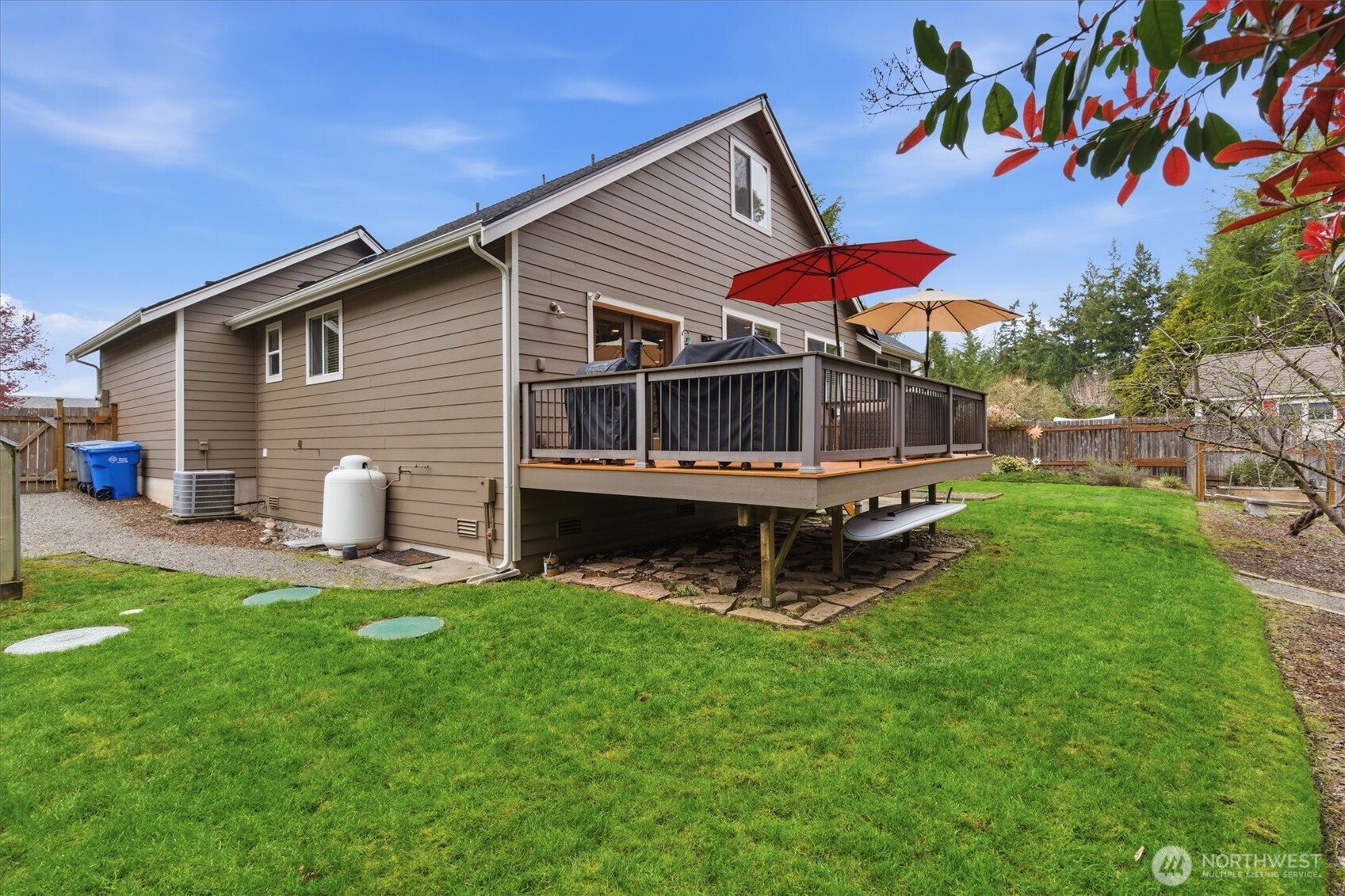 1061 Potlatch Drive , Fox Island, WA 98333