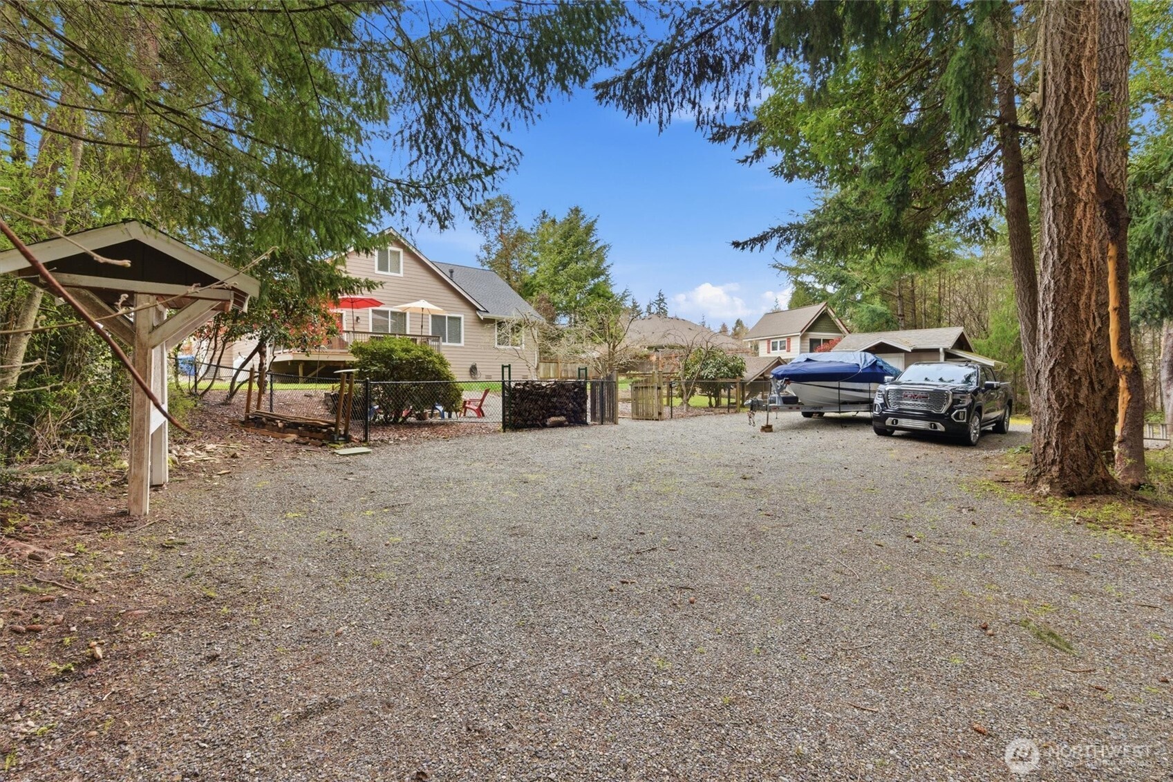 1061 Potlatch Drive , Fox Island, WA 98333