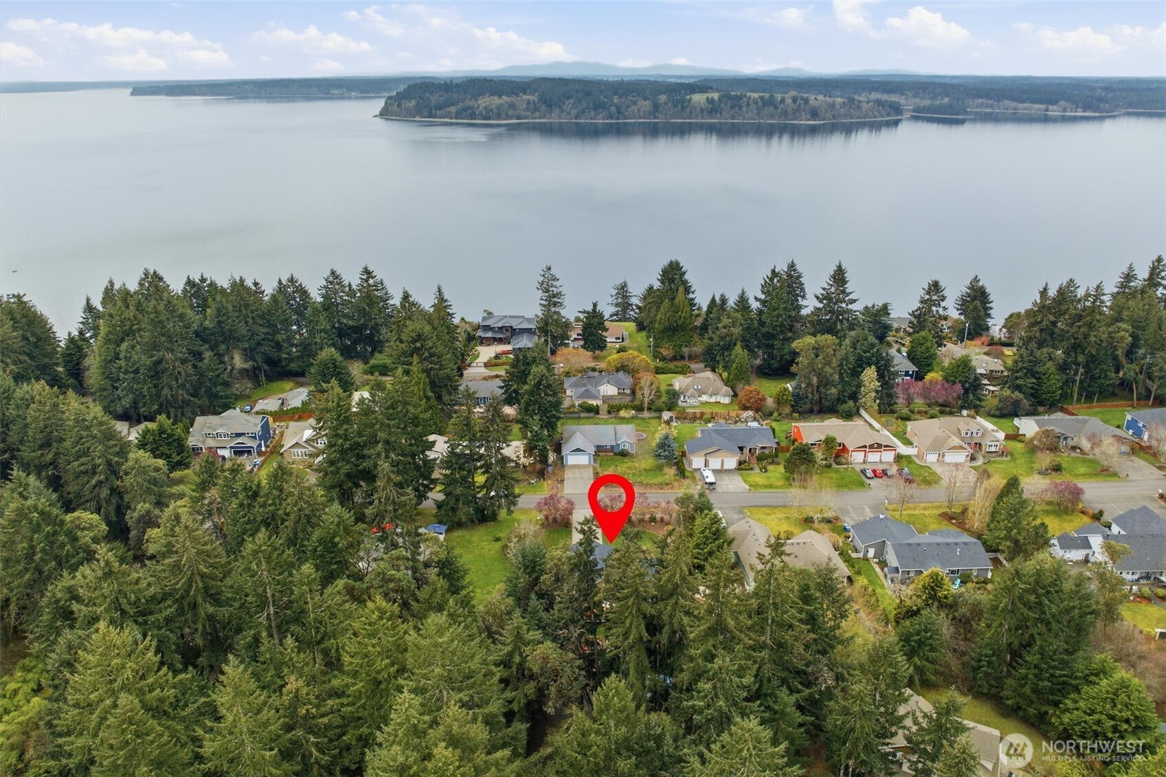 1061 Potlatch Drive , Fox Island, WA 98333