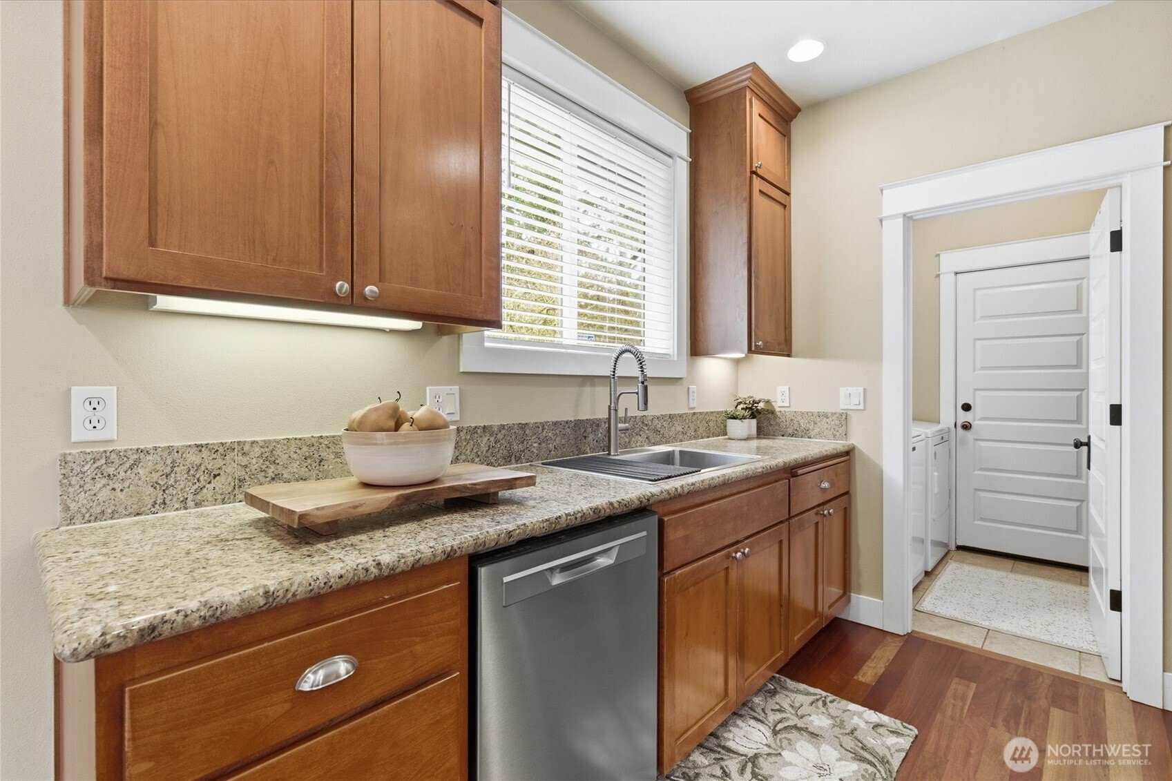 1061 Potlatch Drive , Fox Island, WA 98333