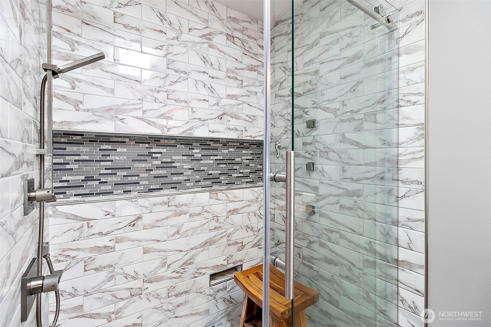 16006 23rd Street E, Lake Tapps, WA 98391