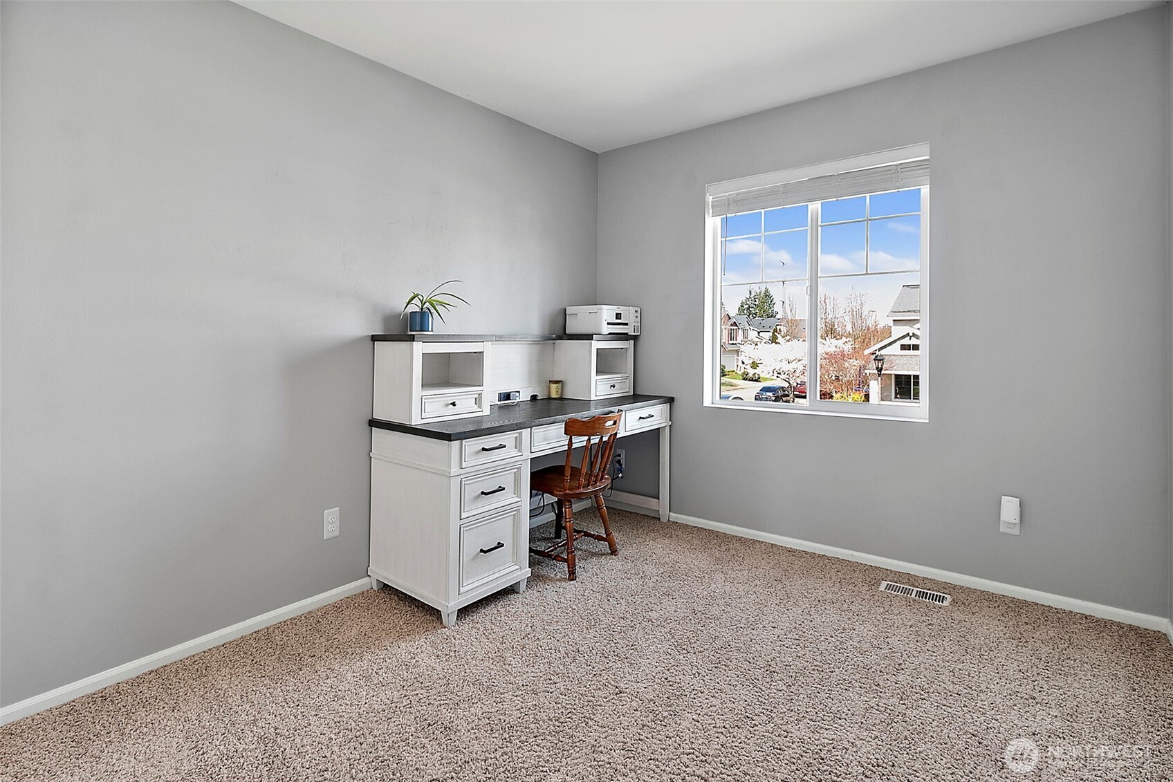 16006 23rd Street E, Lake Tapps, WA 98391