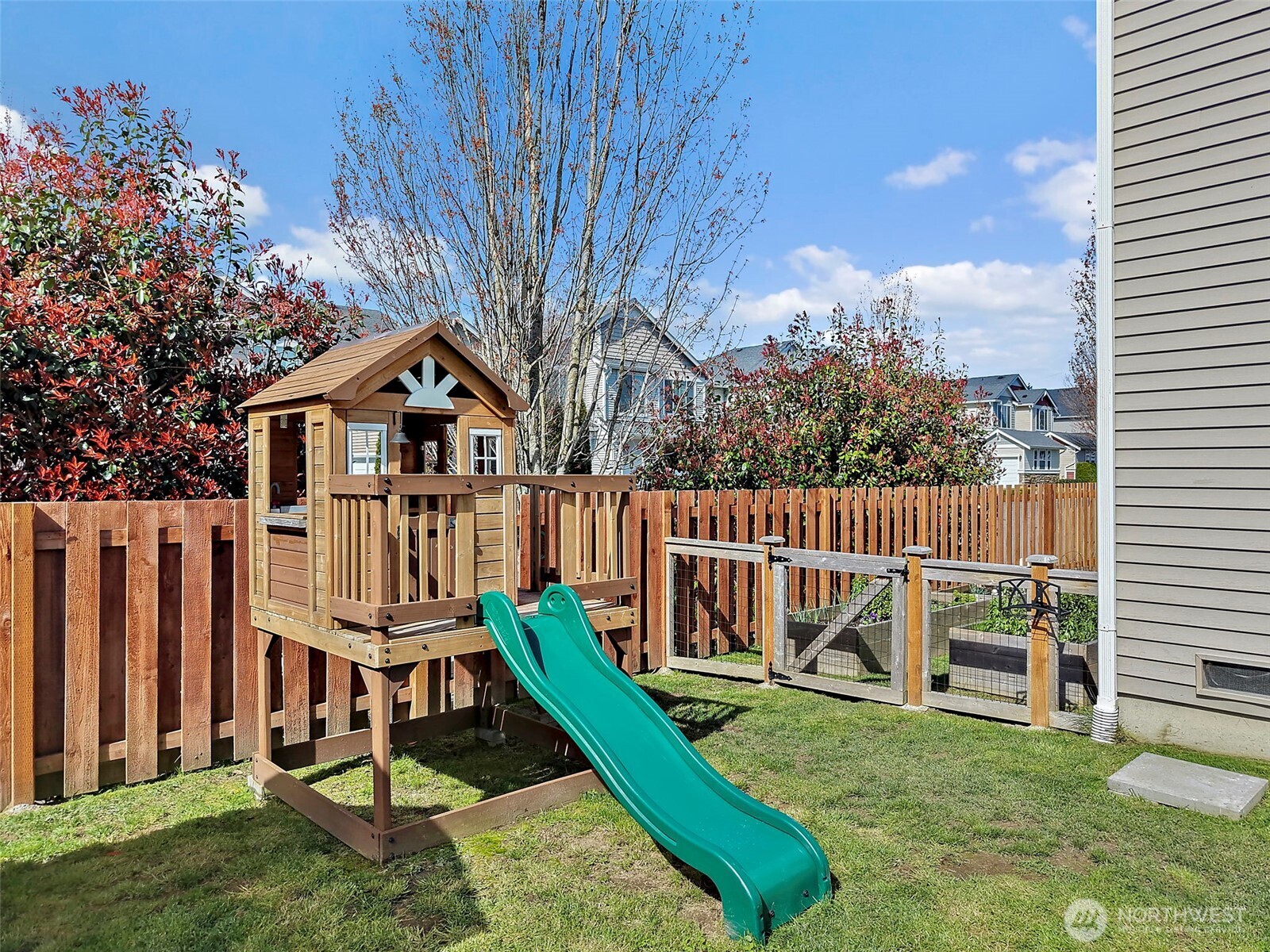 16006 23rd Street E, Lake Tapps, WA 98391