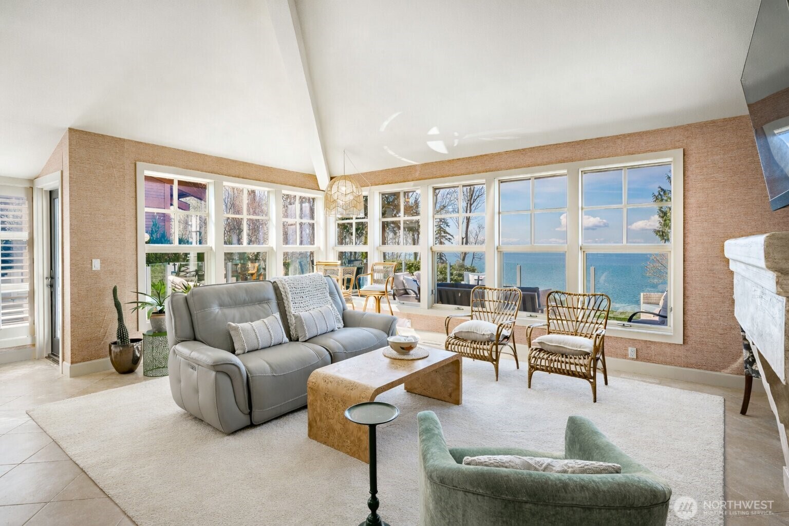 9045 Shearwater Road , Blaine, WA 98230