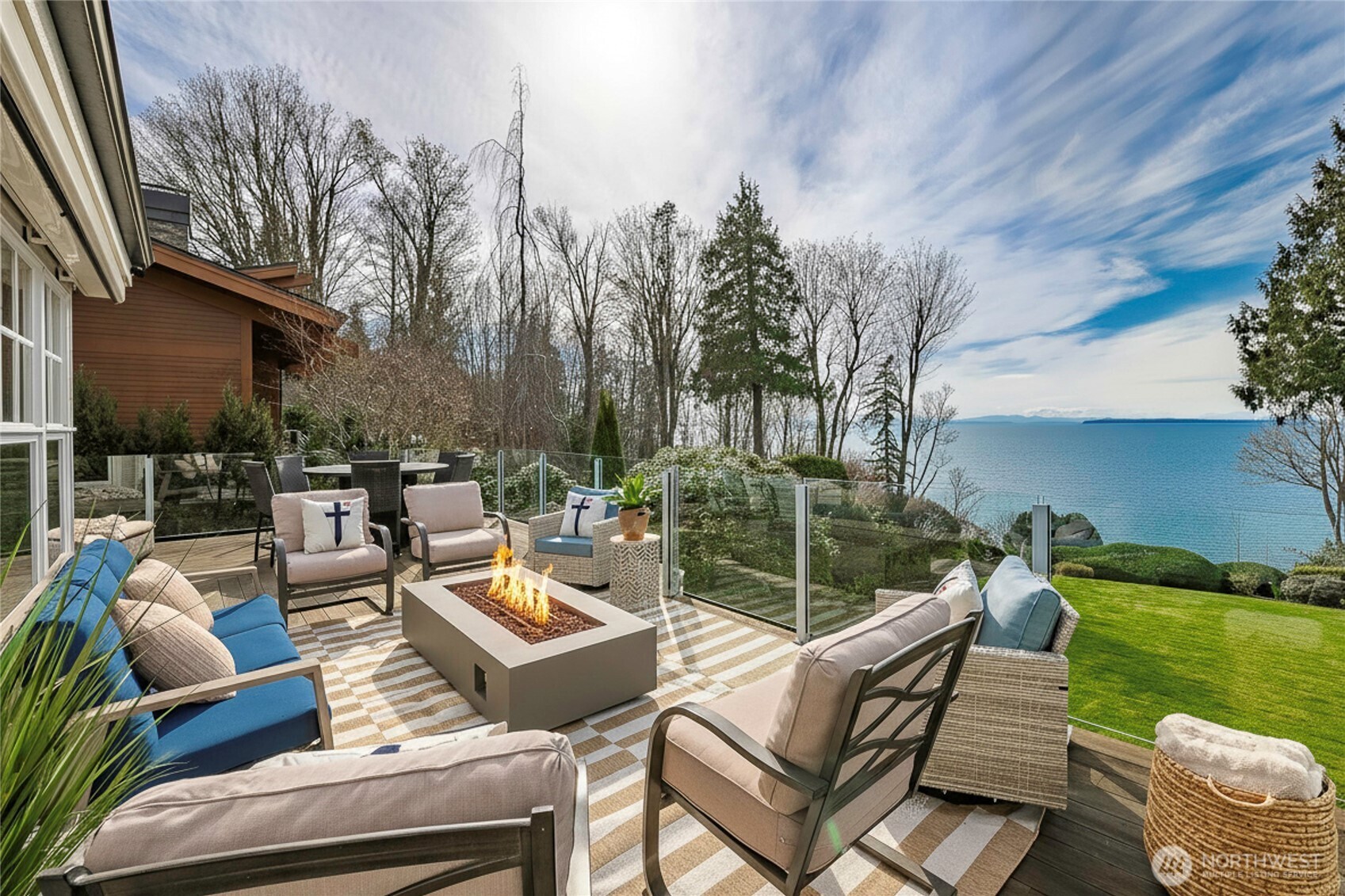 9045 Shearwater Road , Blaine, WA 98230