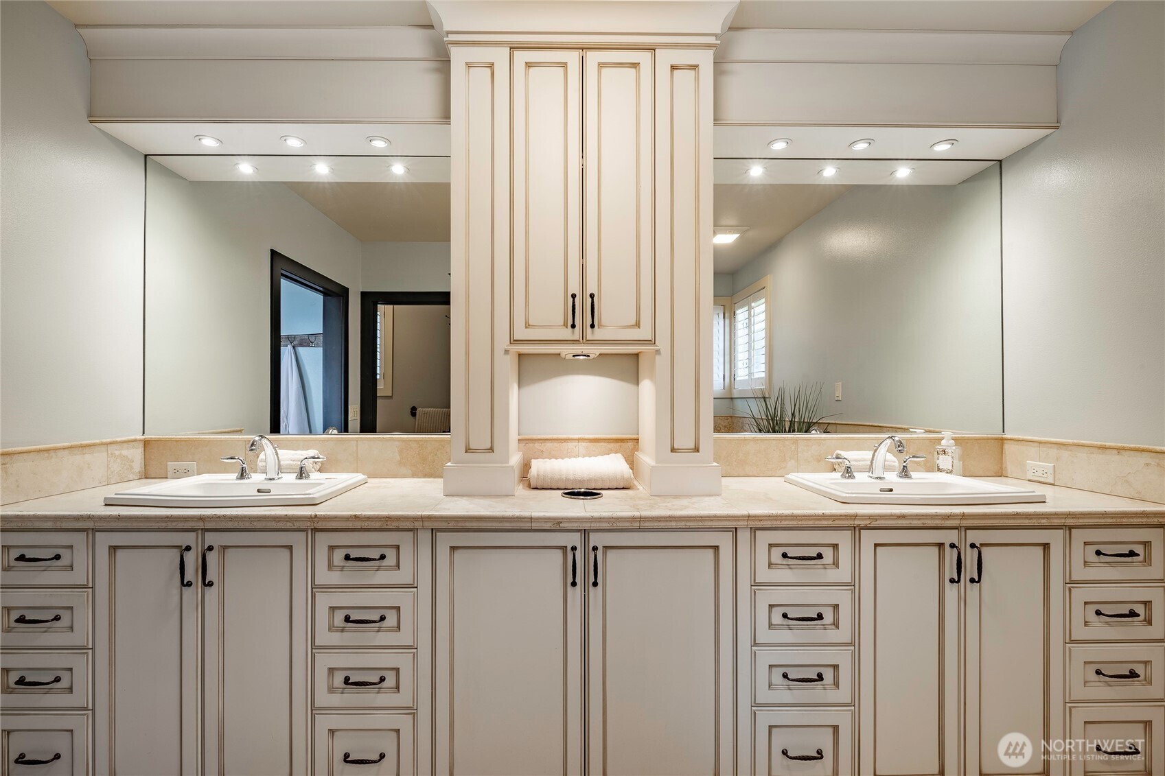 9045 Shearwater Road , Blaine, WA 98230