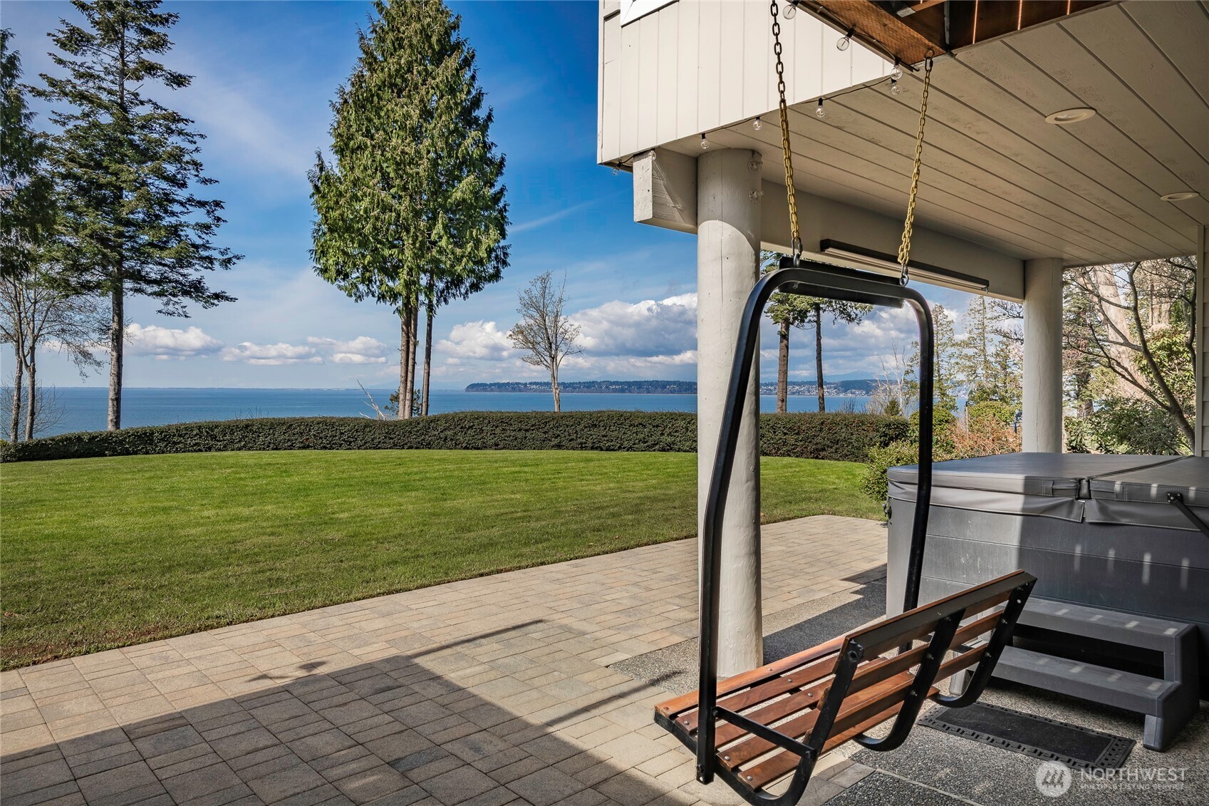 9045 Shearwater Road , Blaine, WA 98230