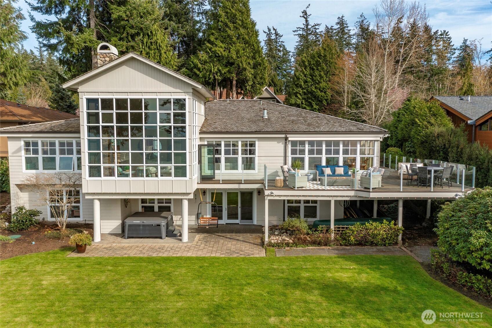 9045 Shearwater Road , Blaine, WA 98230