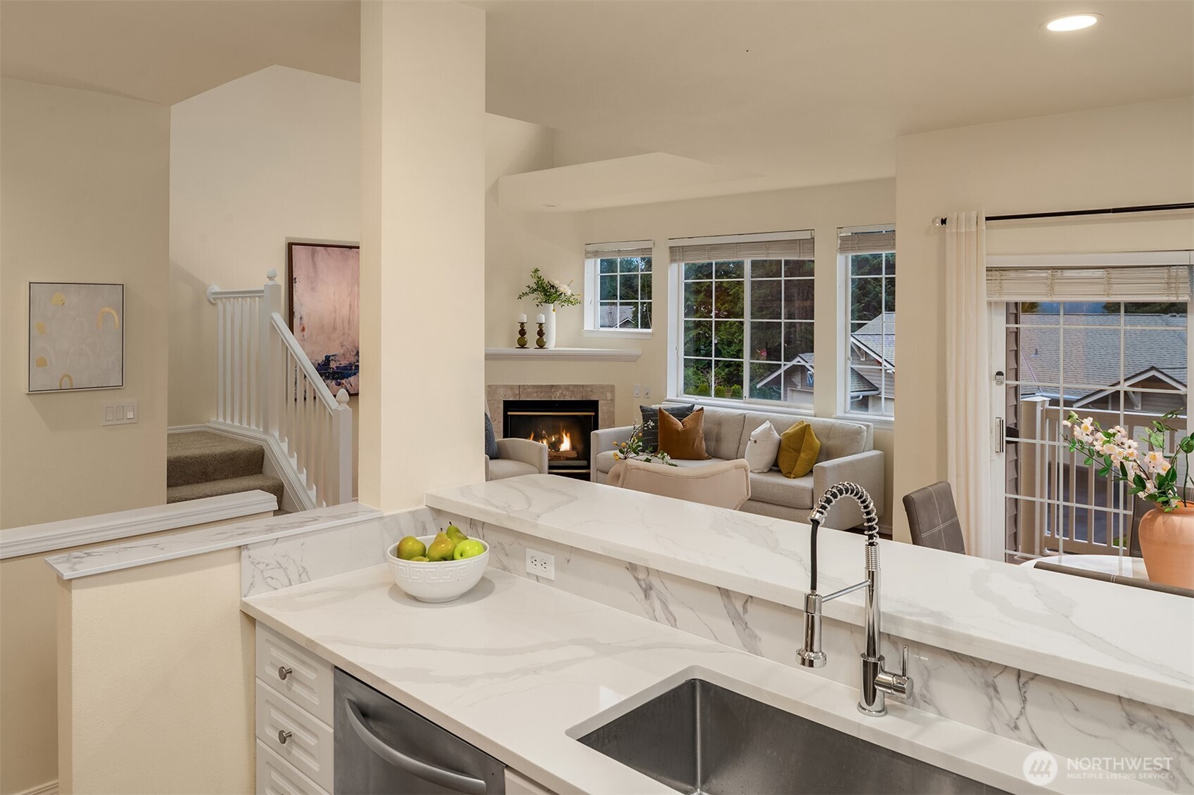 18646 NE 57th Way , Redmond, WA 98052