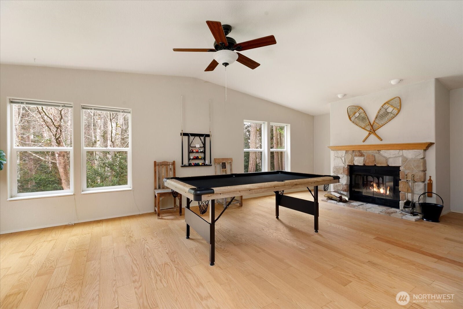 1140 Sherwood Lane , Greenbank, WA 98253