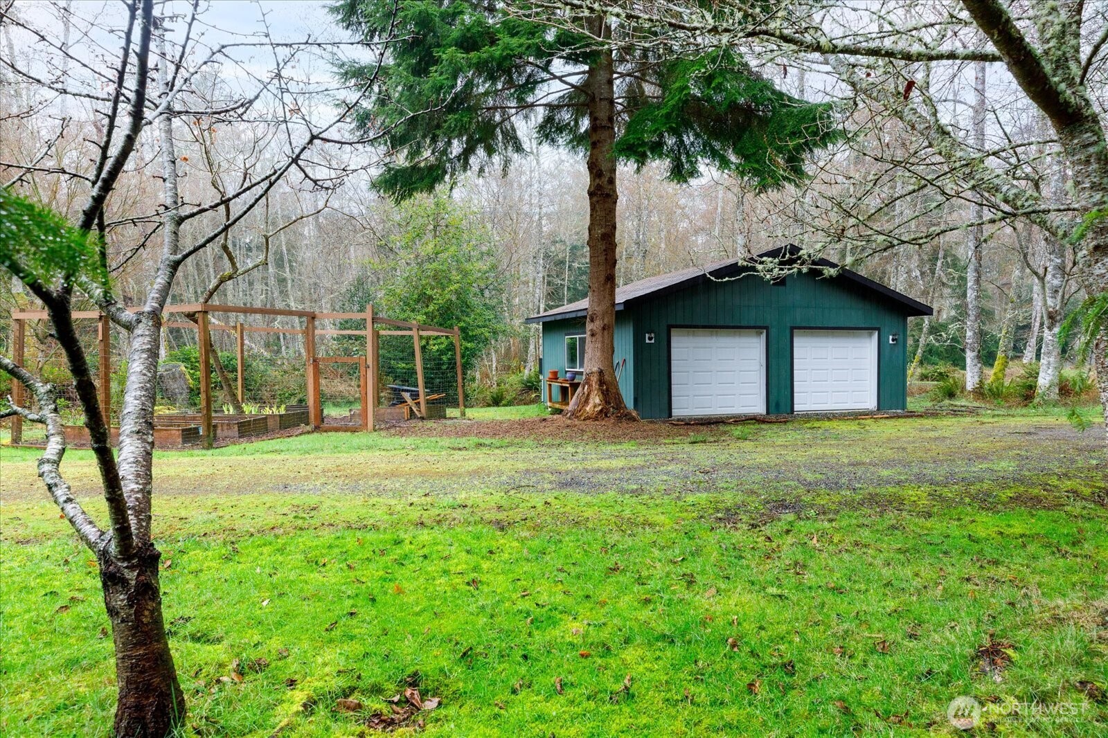 1140 Sherwood Lane , Greenbank, WA 98253