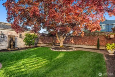 1915 35th Avenue W, Seattle, WA 98199 - Photo 32