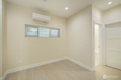 1210 NE 95th Street #B, Seattle, WA 98115 - Photo 6