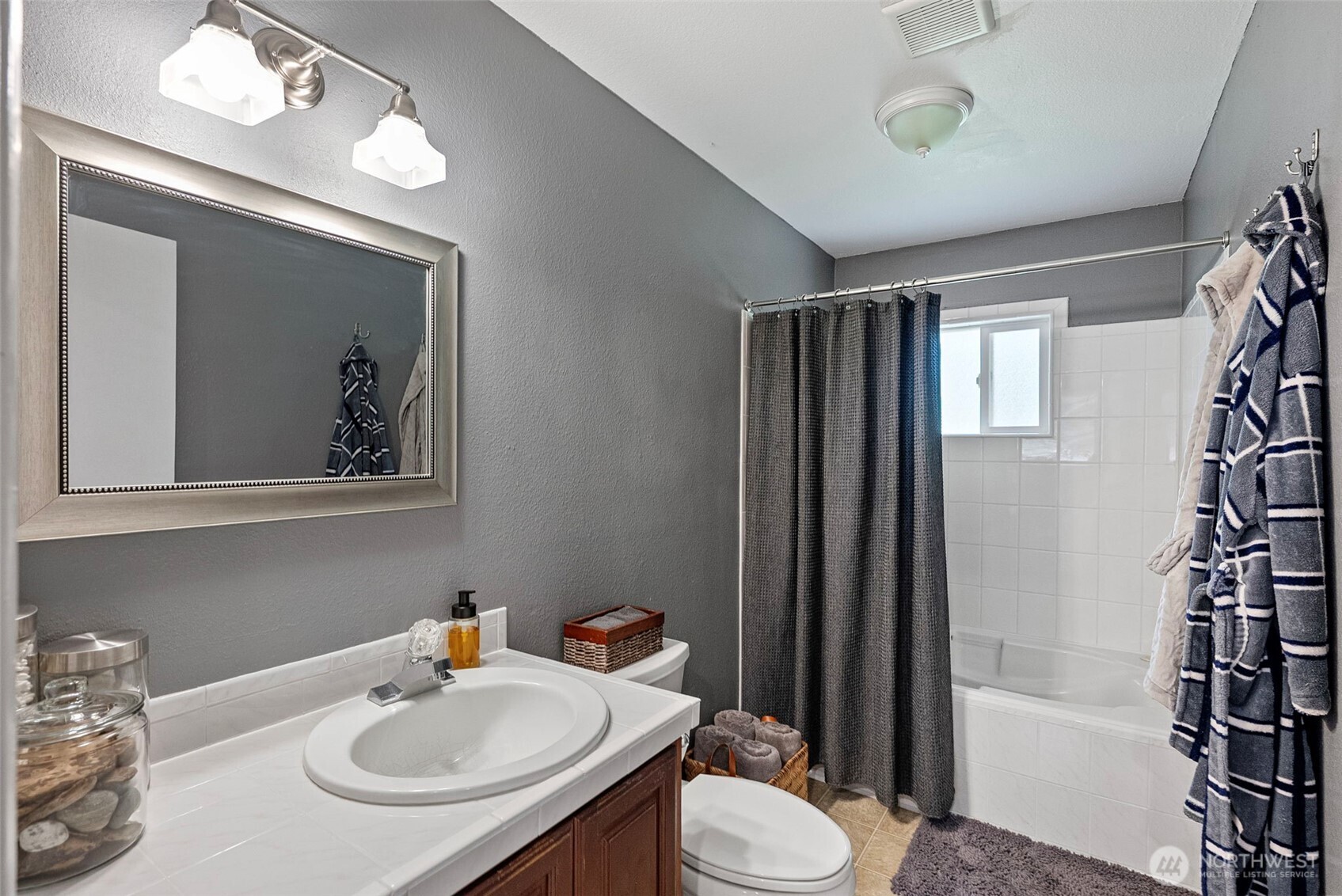 5571 SE Nelson Road , Olalla, WA 98359